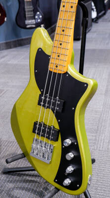 Store Special Product - Fender - American Ultra II Meteora Bass, Maple Fingerboard - Solar Flare